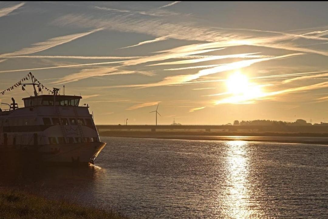 Landschaftliches Haus Aparthotel Tonning Bagian luar foto